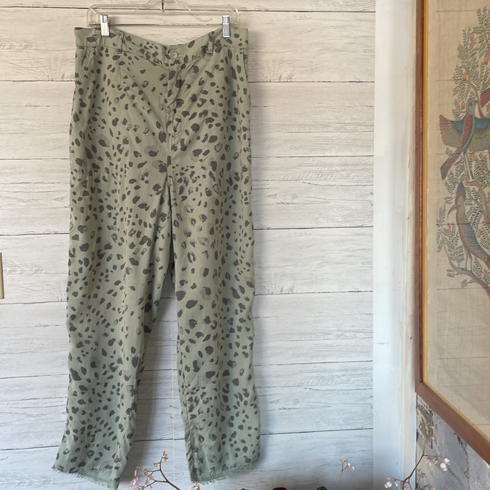 Anthropologie Cloth and Stone pants - Picture 4 of 8